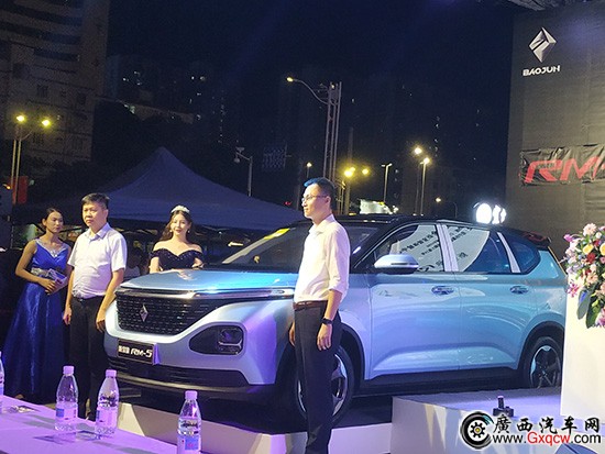 1568337944634299.jpg 845859259678212990.jpg